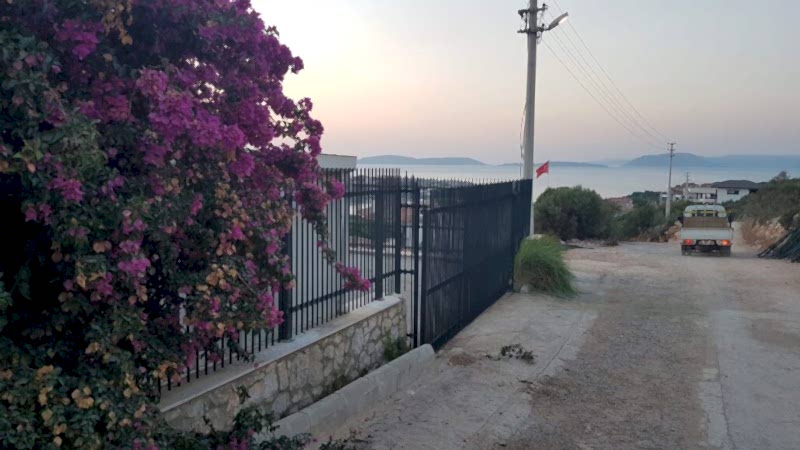 Duvar Üstü Korkuluk